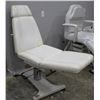 Image 1 : HYDRAULIC LIFT ADJUSTABLE ESTETICS CHAIR