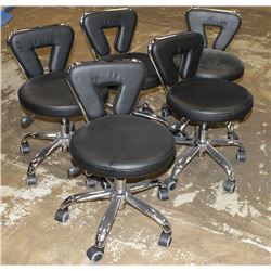 LOT OF 5 SHORT ROLLING HYDRAULIC STOOLS WITH BACK