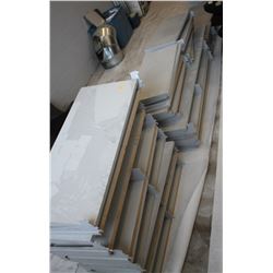 LARGE LOT OF WALL MOUNTING SHELVES, COMES WITH MET