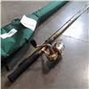Image 2 : HUNTER CLASSIC FISHING ROD AND REEL WITH HARD TRAVEL CASE