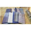 Image 1 : 10 MOVING BLANKETS