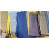 Image 2 : 12 MOVING BLANKETS