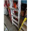 Image 3 : 6 FOOT ALUMINUM A FRAME LADDER