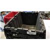 Image 4 : 6 STORAGE TOTES WITH BUILT IN LIDS