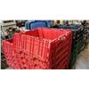 Image 2 : 6 STORAGE TOTES WITH BUILT IN LIDS