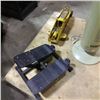 Image 2 : WILMAR 2 TON HYDRAULIC JACK AND SMALL STEP EXERCISER WITH TOWER FAN
