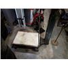 Image 2 : LARGE ZHUNSHENG FLOOR SCALE