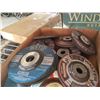 Image 2 : TRAY OF ABRASIVE DISCS