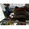 Image 1 : 3 SMALL BENCH VICES