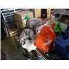 Image 1 : KIDS PLAY TENT W/ POLES