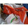 Image 3 : KIDS PLAY TENT W/ POLES
