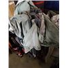 Image 2 : COLEMAN 13 X 13 INSTANT SHELTER - RIPPED COVER