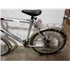 Image 3 : BLACK/GREY GARY FISHER BIKE