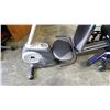 Image 2 : PRO FORM 110 DIGTAL RECUMBANT EXCERSIZE BIKE