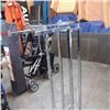 Image 2 : 4 ARM RETAIL DISPLAY RACK