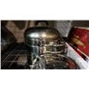 Image 2 : COPPER CLAD REVERE WARE PRESSURE COOKER WITH STRAINING POT
