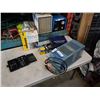 Image 1 : 2 PAINT SPRAYERS, POWER SUPPLY, VACUUM TESTER AND TOOL KIT