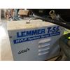 Image 3 : LEMMER T-55 HVLP TURBINE SPRAY SYSTEM AND VACU PRESS