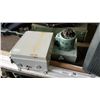 Image 2 : LOT OF 4 FT LIGHT BULBS  ELECTRICAL BOXES, TIMER AND STRATA CTX 100