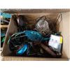 Image 2 : BOX AND TRAY OF GARDEN DECOR