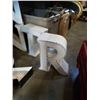 Image 2 : LOT OF METAL LETTERS