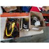 Image 1 : TRQAY OF TOOLS, BOX OF LIGHTS, BRAKE PADS
