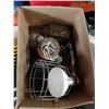 Image 3 : TRQAY OF TOOLS, BOX OF LIGHTS, BRAKE PADS