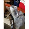 Image 2 : 3M HOOD COVERING WITH MASK AND HOSE