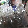 Image 2 : 5 GLASS CARBOYS 2 DIFFERENT SIZES