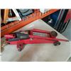 Image 2 : EXTENTION CORD REEL, BRASS TORCH LAMP, HYDRAULIC TROLLEY JACK