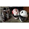 Image 2 : 4 DIRT BIKE HELMETS, 2 HOCKEY STICKS, AND INLINE BLADES
