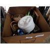 Image 1 : BOX OF COLLECTIBLES