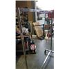 Image 4 : ROLLING CLOTHING DISPLAY RACK