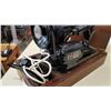 Image 2 : ANTIQUE SINGER SEWING MACHINE