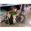Image 1 : LOT OF CHRISTMAS DECOR
