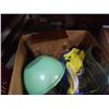 Image 2 : 2 boxes of glasslock, lightbulbs and more