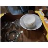 Image 3 : BOX OF MILK GLASS, CANDY DISHES AND ASH TRAYS
