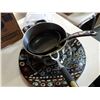 Image 3 : CENTERPIECE PLATE WITH POTS, PANS, SANDWICH MAKER AND COFFEE