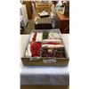 Image 1 : TRAY OF NECKLACES