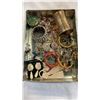 Image 3 : 4 TINS OF VARIOUS JEWELLERY