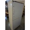 Image 8 : 2 PIECE WHITE GLASS DOOR DISPLAY CABINET WITH SLIDE OUT DRAWERS
