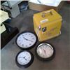 Image 1 : METAL GRASSHOPPER LUNCHBOX AND 3 CLOCKS