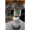 Image 3 : MCM CERAMIC AND BRASS LAMP W/ ORIGINAL SHADE