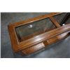 Image 4 : OAK GLASSTOP SOFA TABLE