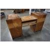 Image 13 : VINTAGE VANITY DRESSER