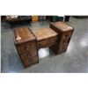 Image 3 : VINTAGE VANITY DRESSER