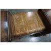 Image 6 : VINTAGE VANITY DRESSER