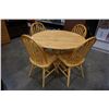 Image 2 : ROUND MAPLE DROLEAF DINING TABLE WITH 4 CHAIRS