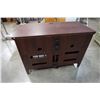 Image 9 : MODERN GLASS DOOR ENTERTAINMENT STAND