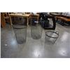 Image 2 : 3 CIRCULAR WIRE BASKETS